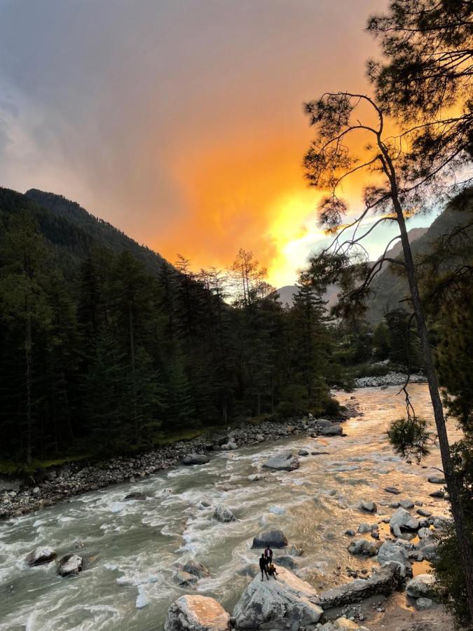 Wabi Sabi Riverside Hostel Kasol Exteriér fotografie